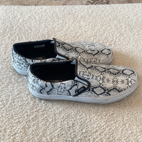 Snake Print Vans Mens 7.5 or Women's 9 / 9.5 - Picture 2 of 8